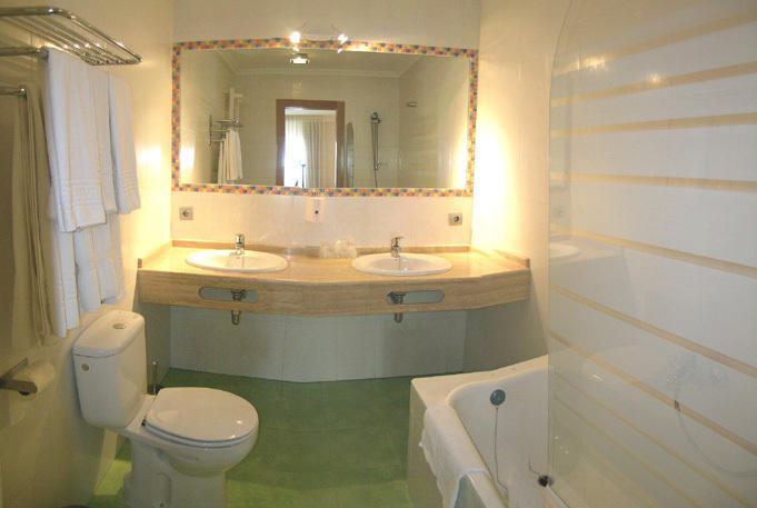 Hostal Del Carmen Santander Room photo